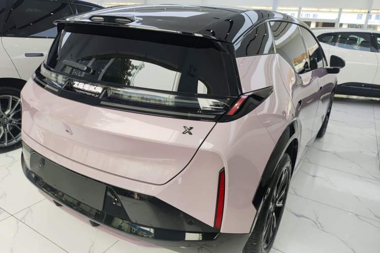 Used Zeekr X 2025 5-Seater Four-Wheel Drive Sport Version Rear Right 45 Deg