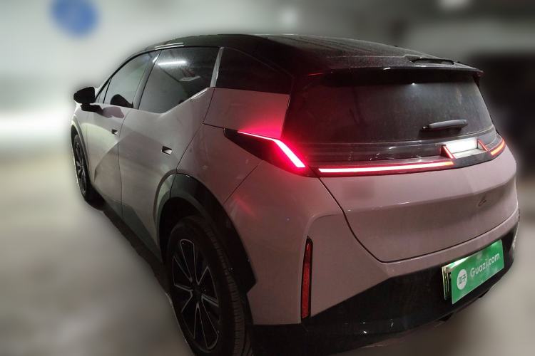 Used Zeekr X 2025 5-Seater Long-Range Version Exterior 3