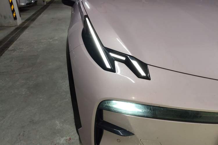 Used Zeekr X 2025 5-Seater Long-Range Version Exterior 6