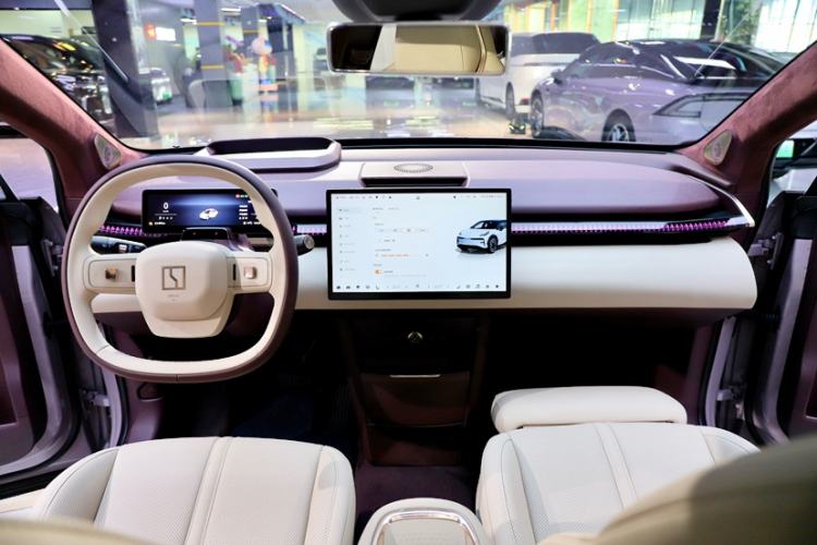 Used Zeekr X 2025 Four-Seater Rear-Drive Cube Version Interior 4