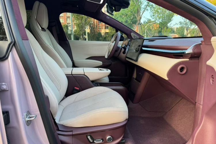 Used Zeekr X 2025 5-Seater Long-Range Version Interior 5