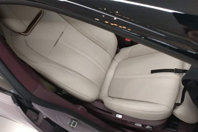Used Zeekr X 2025 Four-Seater Rear-Drive Cube Version Right Front Seat