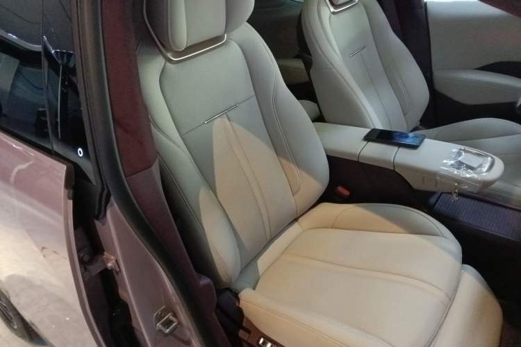 Used Zeekr X 2025 Four-Seater Rear-Drive Cube Version Right Front Seat
