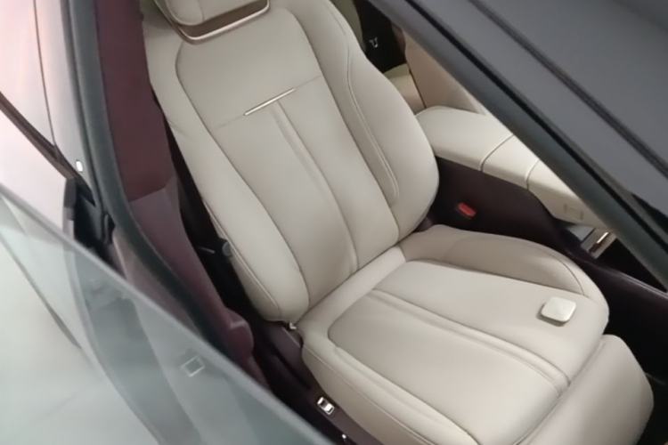 Used Zeekr X 2025 Four-Seater Rear-Drive Cube Version Right Front Seat
