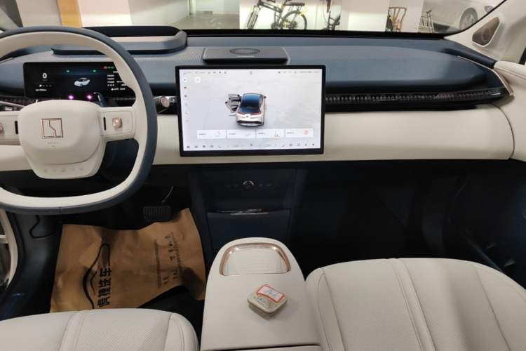 Used Zeekr X 2025 5-Seater Long-Range Version Audio And AC Panel