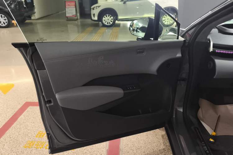Used Zeekr X 2025 5-Seater Rear-Drive Version Interior 7