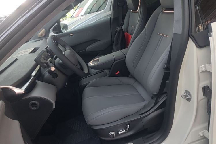 Used Zeekr X 2025 5-Seater Long-Range Version Left Front Seat