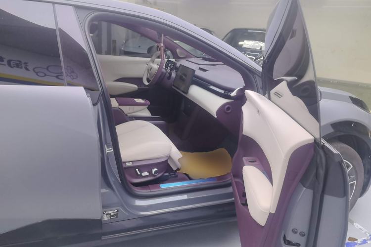 Used Zeekr X 2025 Four-Seater Rear-Drive Cube Version Right Front Seat