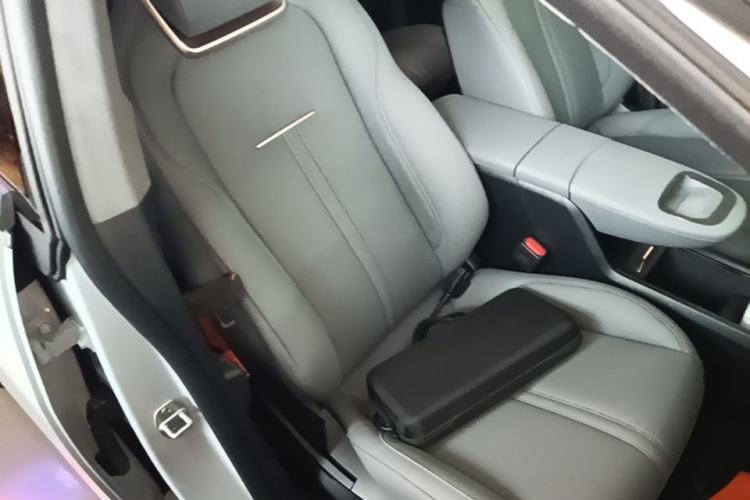 Used Zeekr X 2025 5-Seater Rear-Drive Version Right Front Seat