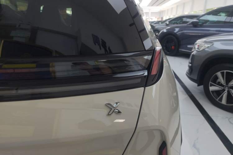 Used Zeekr X 2025 5-Seater Long-Range Version Right Rear Taillight
