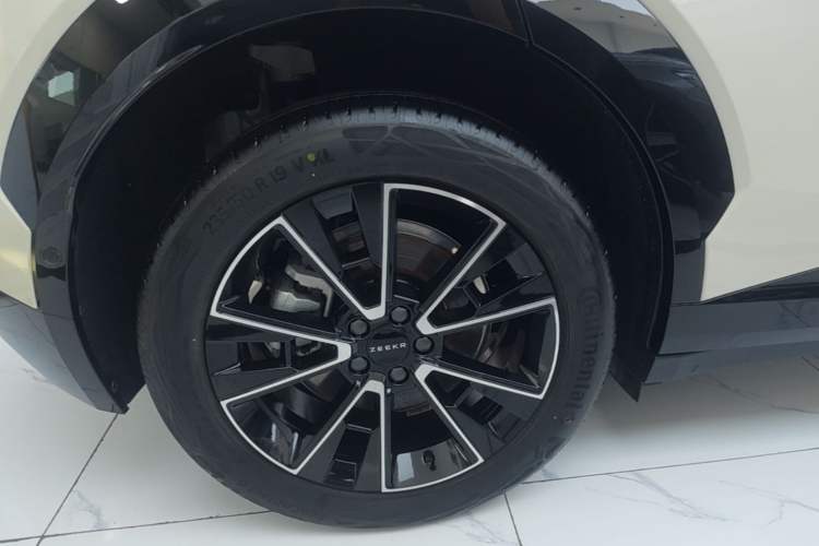 Used Zeekr X 2025 5-Seater Long-Range Version Right Rear Wheel Hub