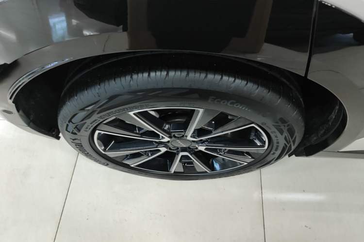 Used Zeekr X 2025 5-Seater Long-Range Version Right Rear Wheel Hub