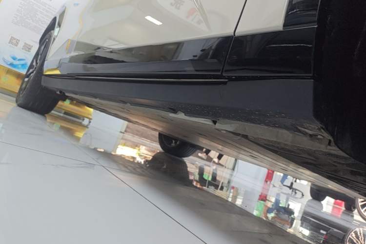 Used Zeekr X 2025 5-Seater Long-Range Version Right Side Sill