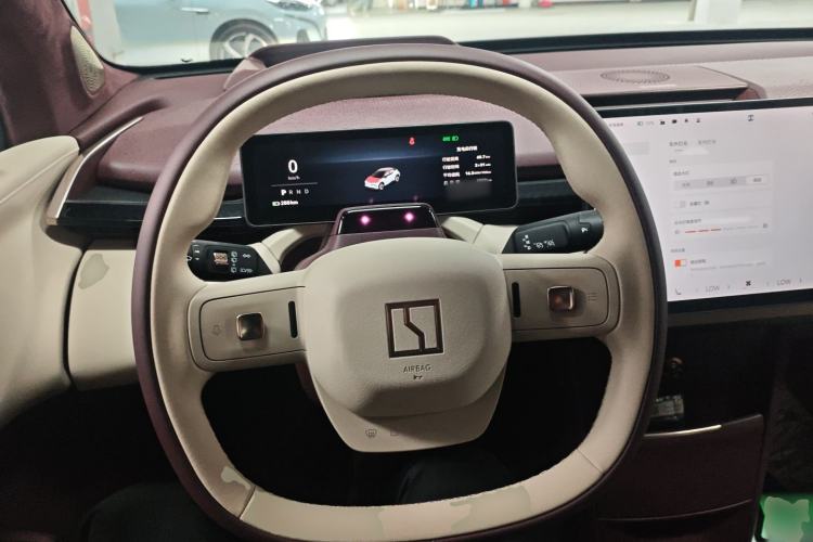 Used Zeekr X 2025 Four-Seater Rear-Drive Cube Version Steering Wheel