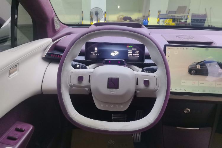 Used Zeekr X 2025 Four-Seater Rear-Drive Cube Version Steering Wheel