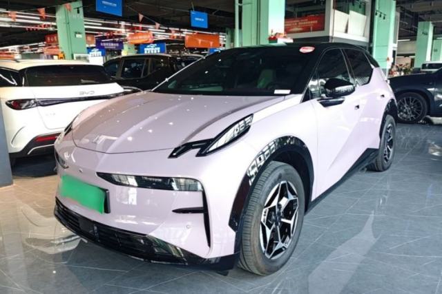 Zeekr X 2025 5-Seater Rear-Drive Version مستعملة