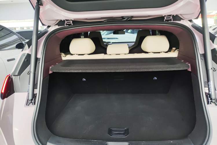 Used Zeekr X 2025 5-Seater Four-Wheel Drive Sport Version Trunk