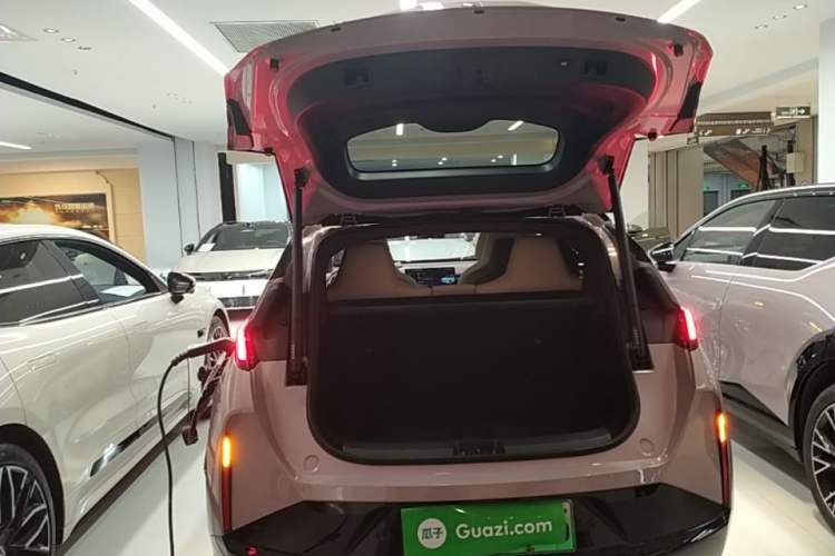 Used Zeekr X 2025 Four-Seater Rear-Drive Cube Version Trunk