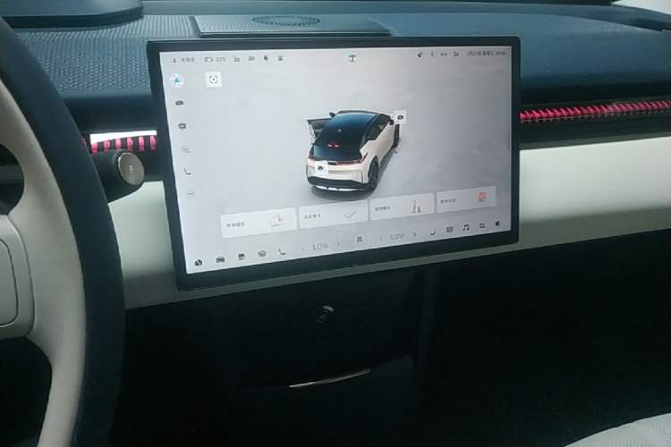 Used Zeekr X 2025 5-Seater Long-Range Version Audio And AC Panel