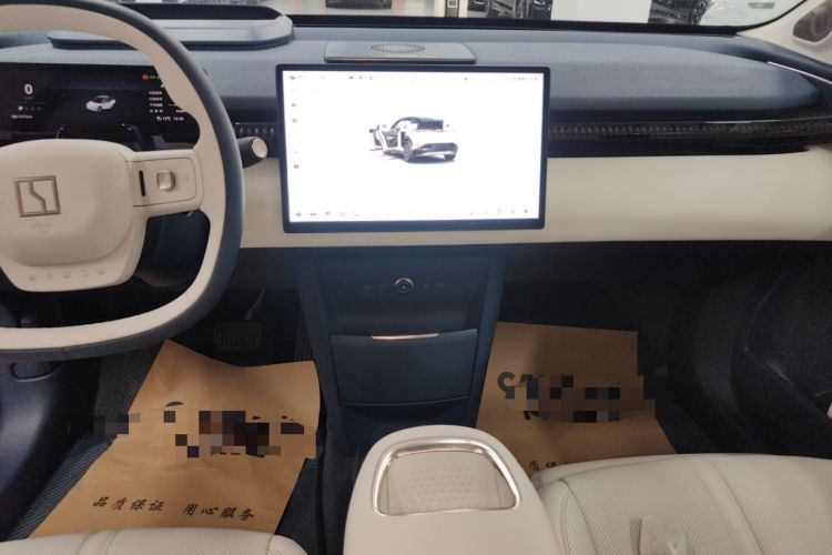 Used Zeekr X 2025 Four-Seater Rear-Drive Cube Version Audio And AC Panel
