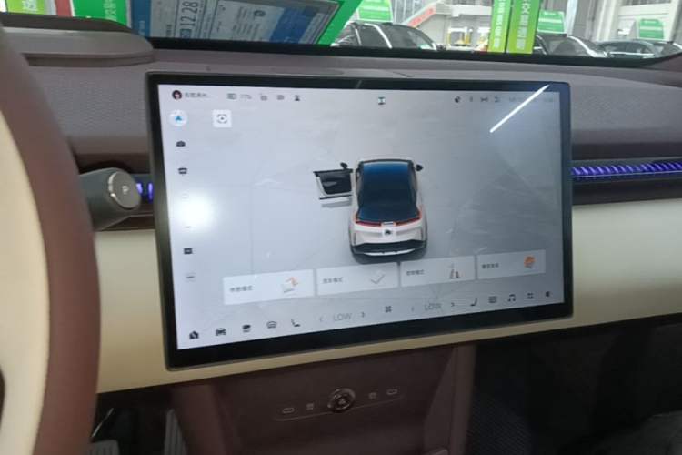 Used Zeekr X 2025 Four-Seater Rear-Drive Cube Version Audio And AC Panel
