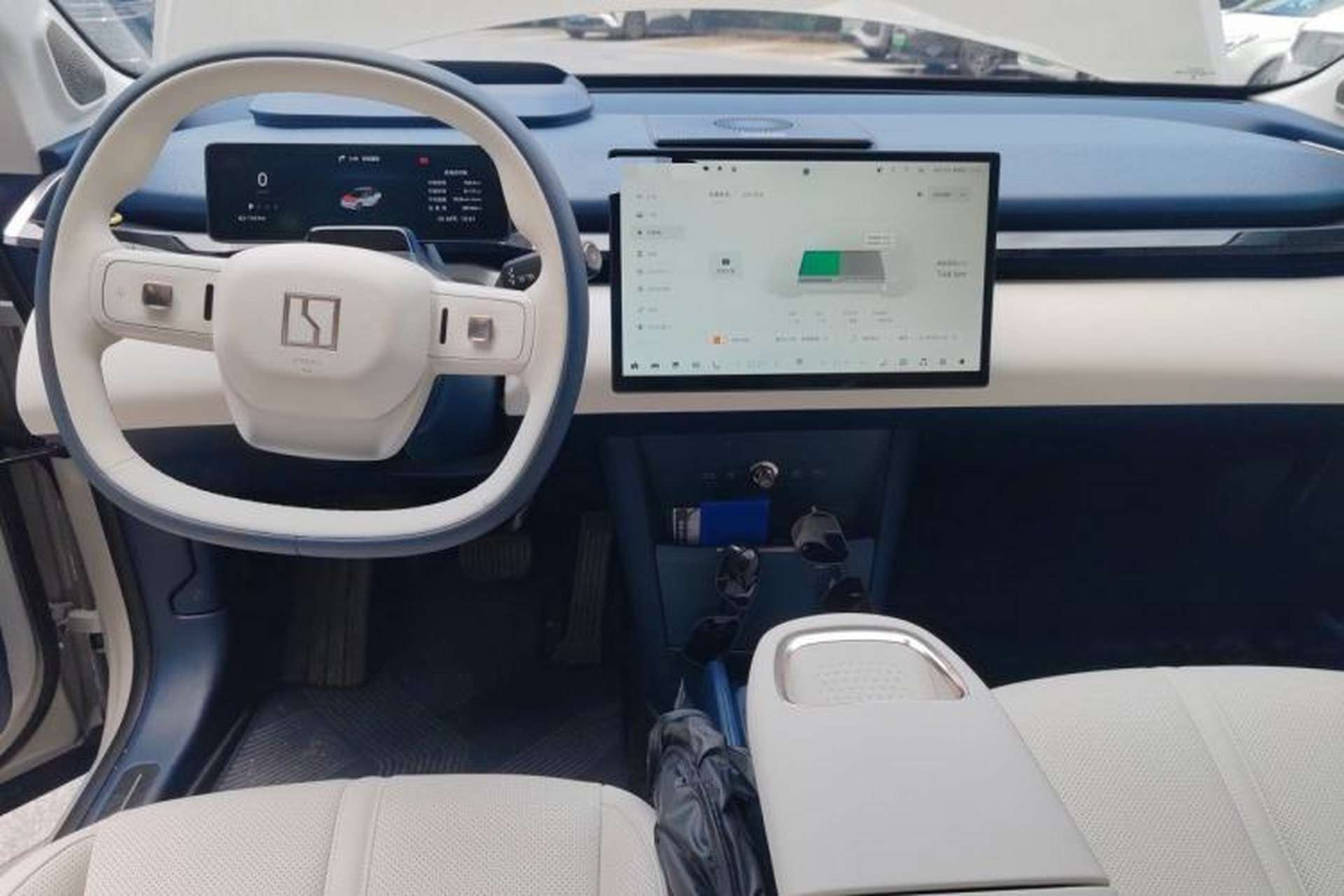 Used Zeekr X 2025 5-Seater Rear-Drive Version Center Console