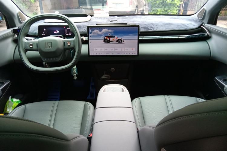 Used Zeekr X 2025 5-Seater Rear-Drive Version Center Console