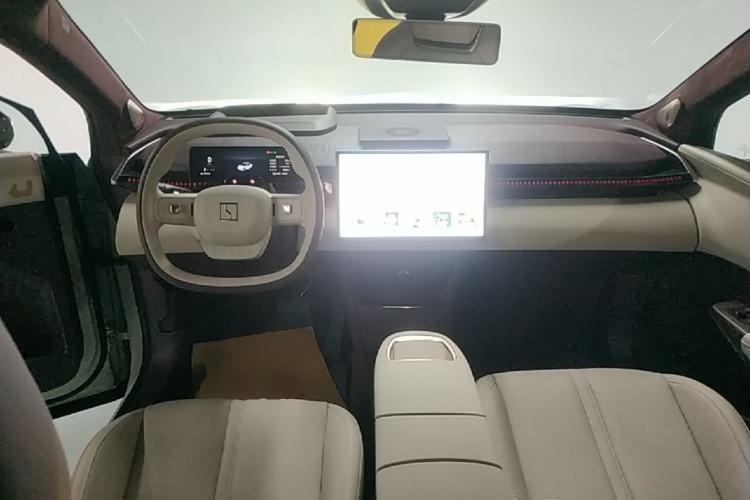 Used Zeekr X 2025 Four-Seater Rear-Drive Cube Version Center Console