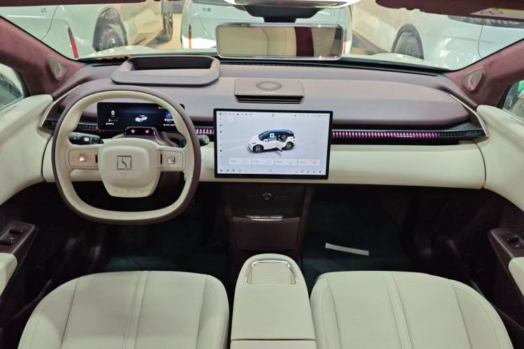 Used Zeekr X 2025 Four-Seater Rear-Drive Cube Version Center Console