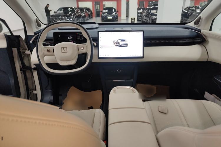 Used Zeekr X 2025 Four-Seater Rear-Drive Cube Version Center Console