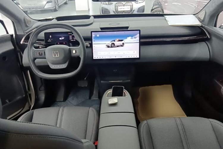 Used Zeekr X 2025 Four-Seater Rear-Drive Cube Version Center Console