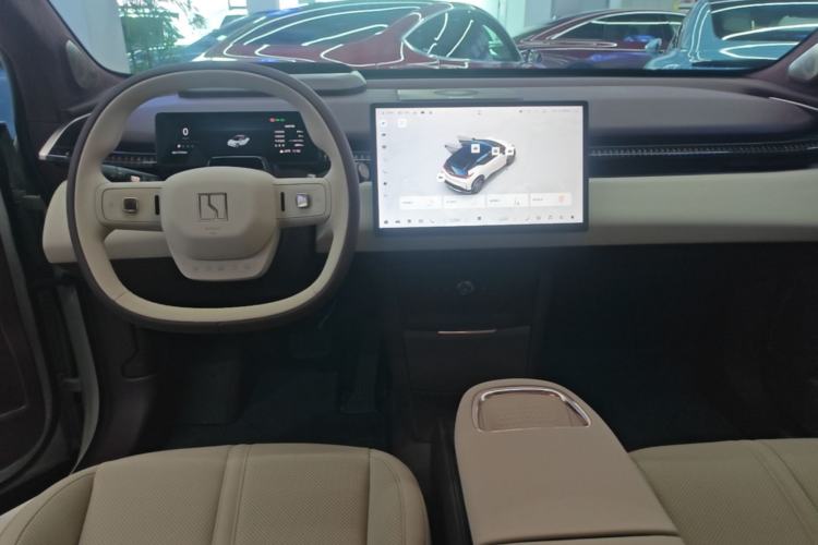 Used Zeekr X 2025 Four-Seater Rear-Drive Cube Version Center Console