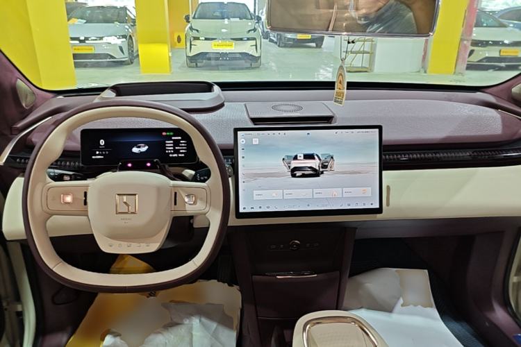 Used Zeekr X 2025 5-Seater Long-Range Version Center Console