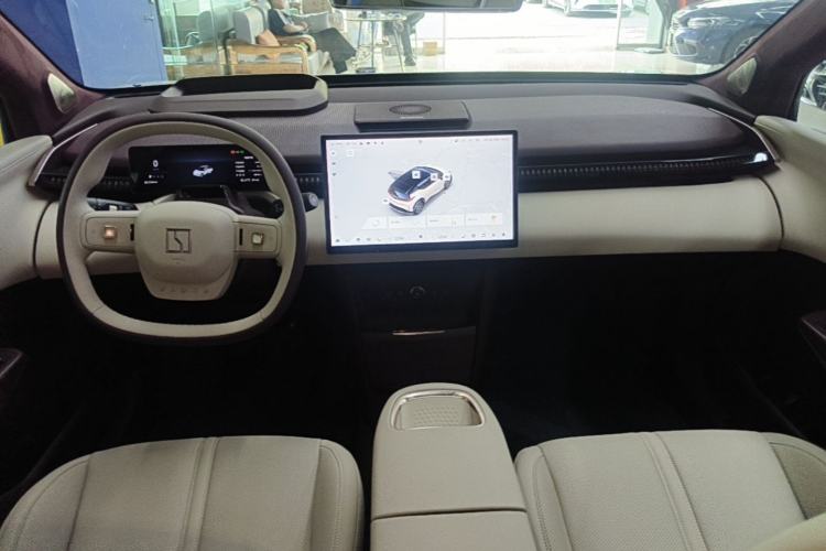 Used Zeekr X 2025 Four-Seater Rear-Drive Cube Version Center Console