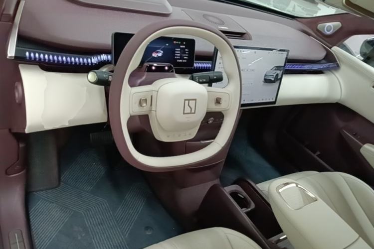 Used Zeekr X 2025 Four-Seater Rear-Drive Cube Version Center Console