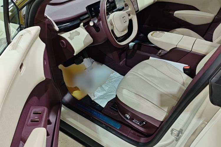 Used Zeekr X 2025 5-Seater Long-Range Version Driver Seat