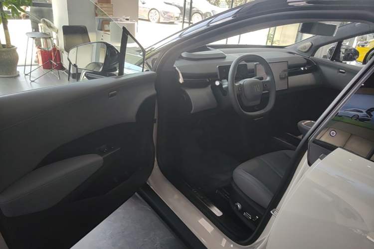 Used Zeekr X 2025 Four-Seater Rear-Drive Cube Version Driver Seat
