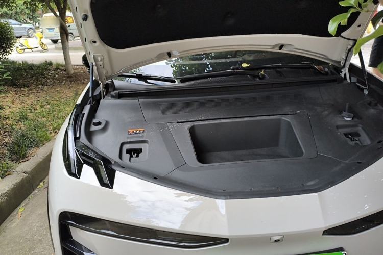 Used Zeekr X 2025 5-Seater Rear-Drive Version Engine Bay Right