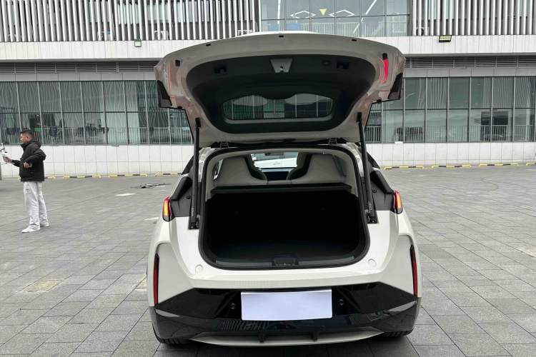 Used Zeekr X 2025 Four-Seater Rear-Drive Cube Version Exterior 12