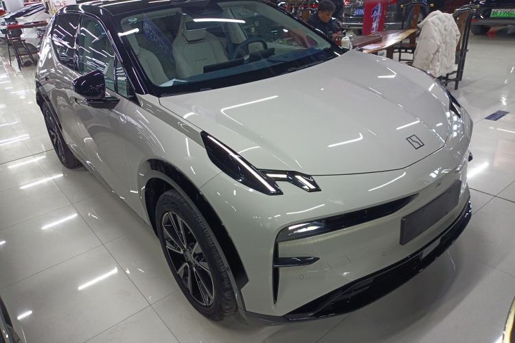 Used Zeekr X 2025 5-Seater Four-Wheel Drive Sport Version Exterior 2