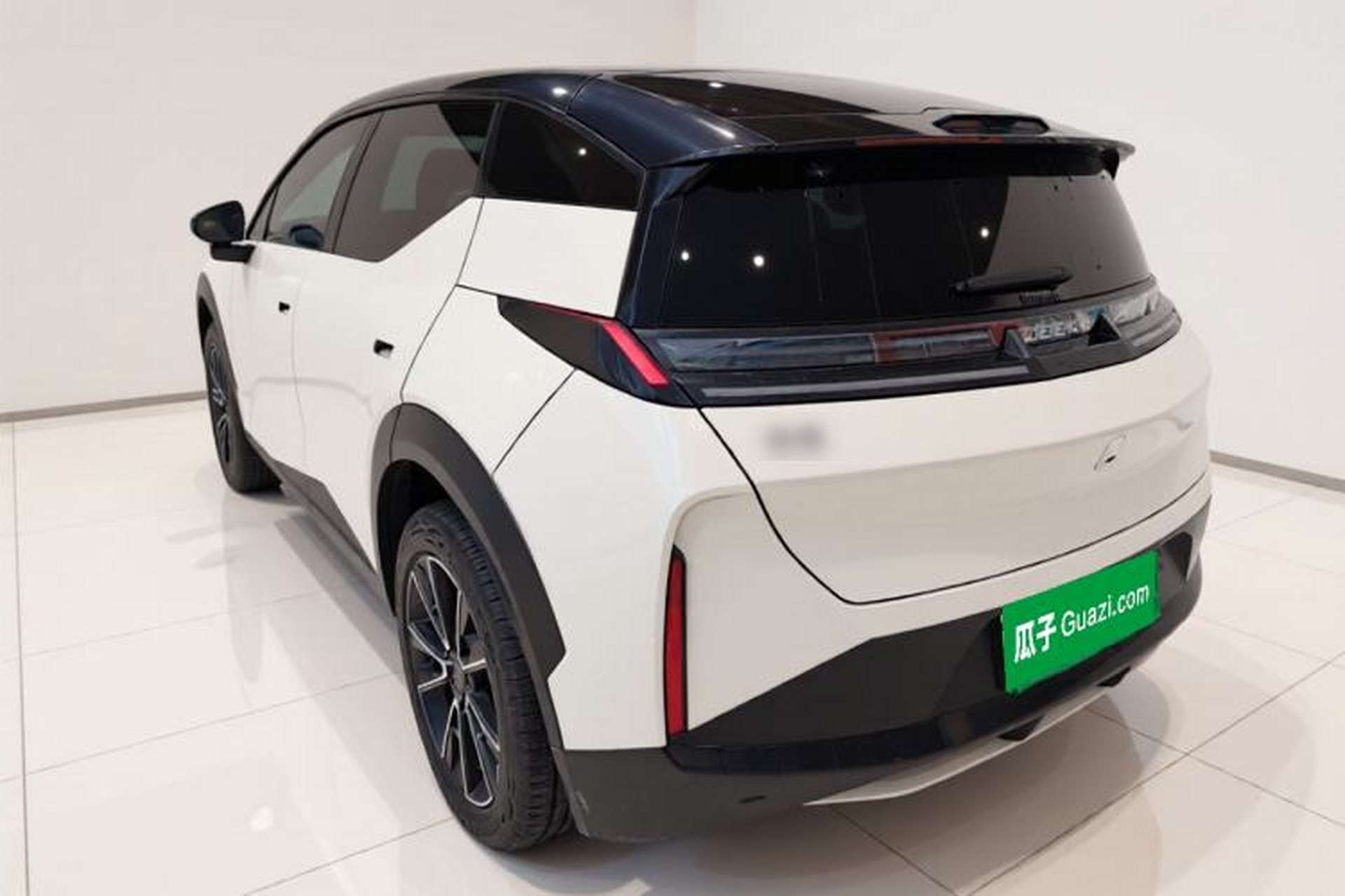 Used Zeekr X 2025 5-Seater Long-Range Version Exterior 2