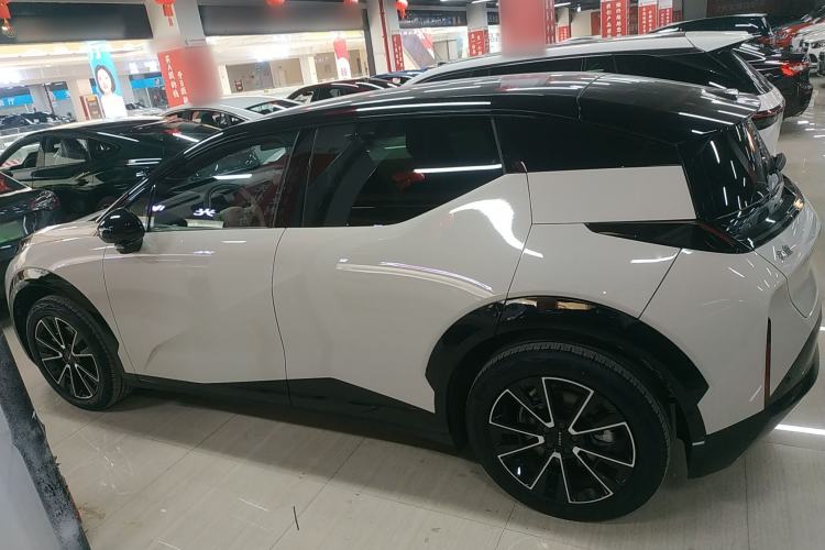 Used Zeekr X 2025 Four-Seater Rear-Drive Cube Version Exterior 3