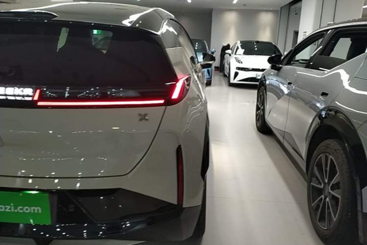 Used Zeekr X 2025 Four-Seater Rear-Drive Cube Version Exterior 3