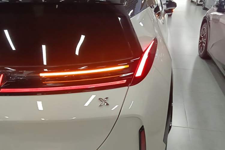Used Zeekr X 2025 Four-Seater Rear-Drive Cube Version Exterior 3