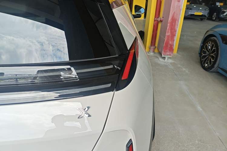 Used Zeekr X 2025 5-Seater Long-Range Version Exterior 3