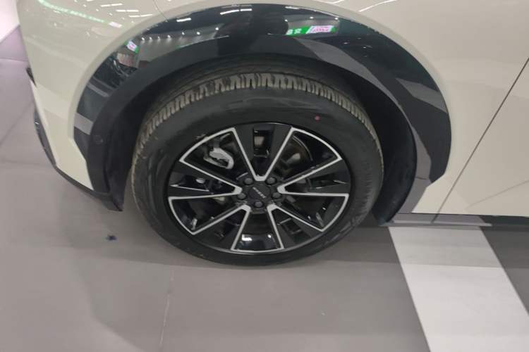 Used Zeekr X 2025 Four-Seater Rear-Drive Cube Version Exterior 4