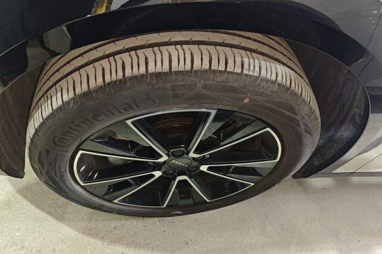 Used Zeekr X 2025 5-Seater Long-Range Version Exterior 4