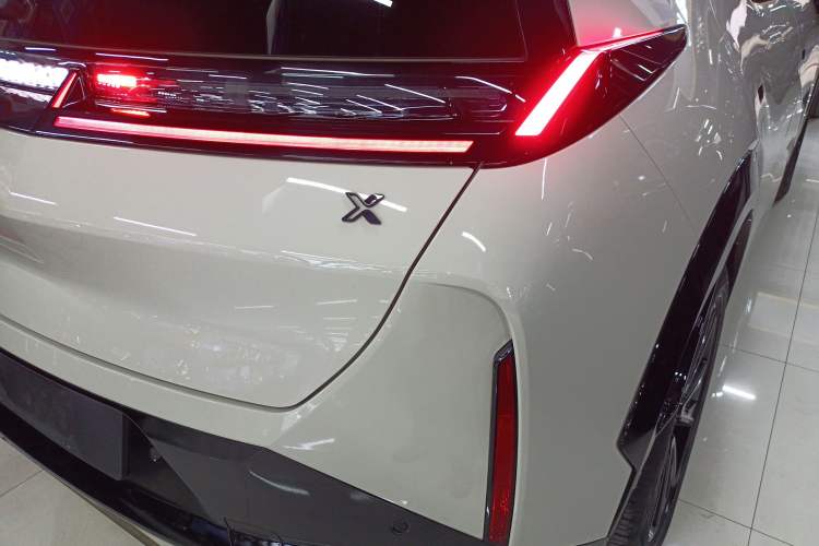 Used Zeekr X 2025 5-Seater Four-Wheel Drive Sport Version Exterior 6