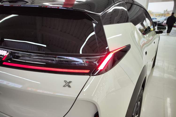 Used Zeekr X 2025 5-Seater Rear-Drive Version Exterior 6