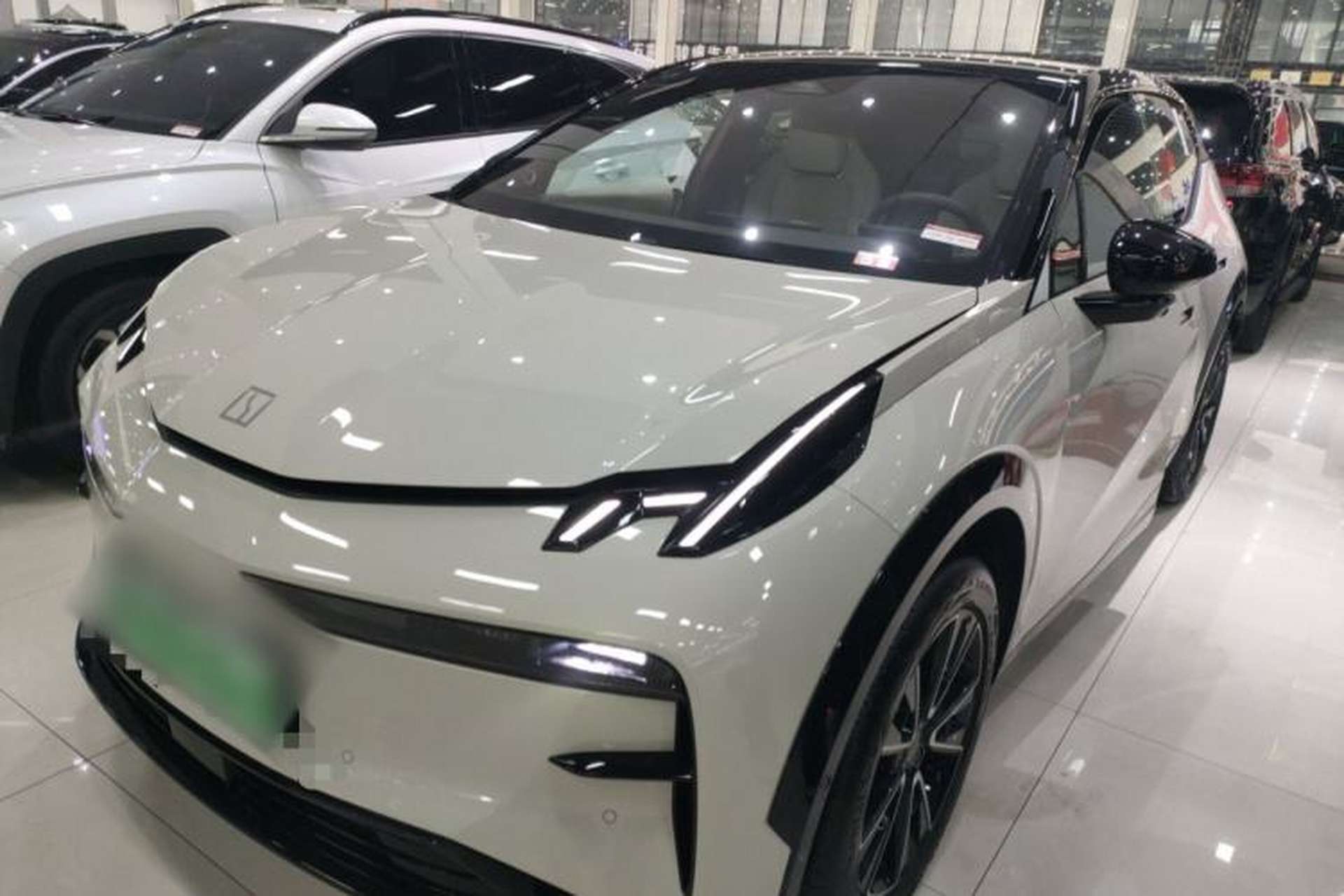 Used Zeekr X 2025 5-Seater Long-Range Version Front Left 45 Deg